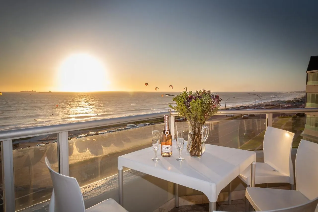 Spacious Luxury 3 Bedroom Apartment B401 Sea Spray Bloubergstrand