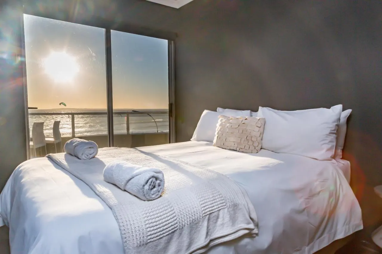 Spacious Luxury 3 Bedroom Apartment B401 Sea Spray Cape Town