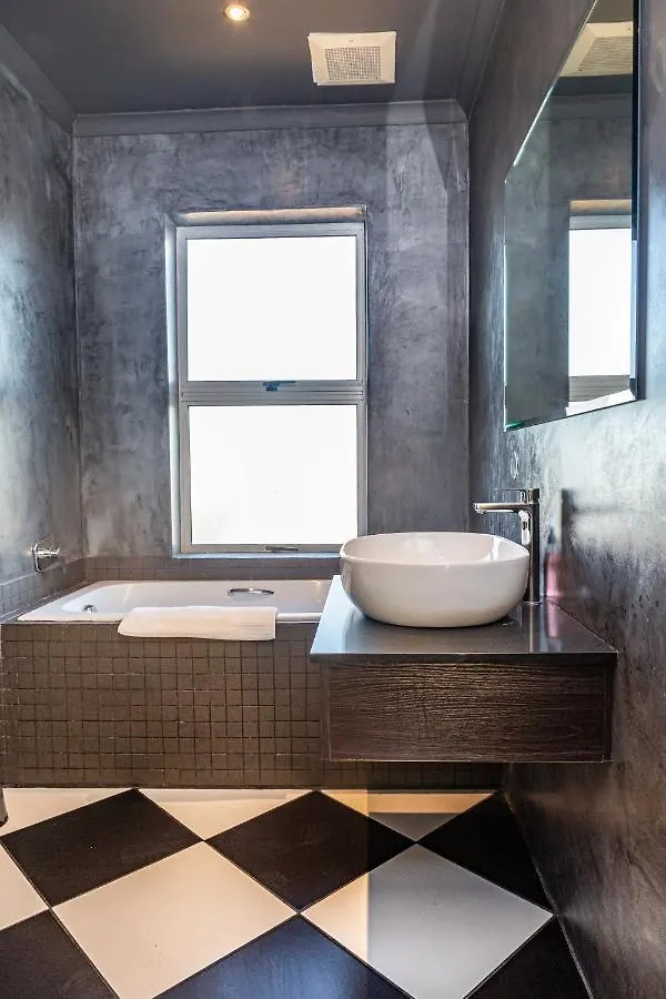 Spacious Luxury 3 Bedroom Apartment B401 Sea Spray Cape Town