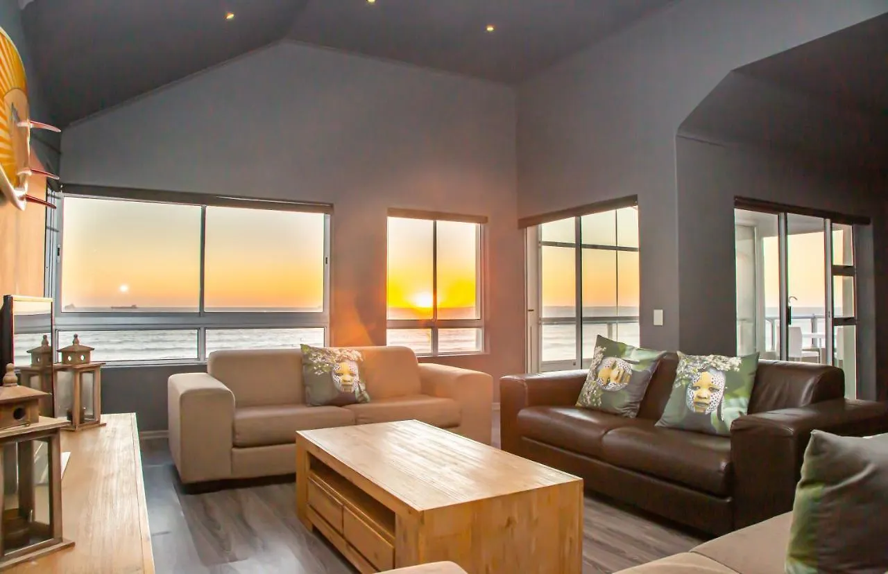 Spacious Luxury 3 Bedroom Apartment B401 Sea Spray Cape Town